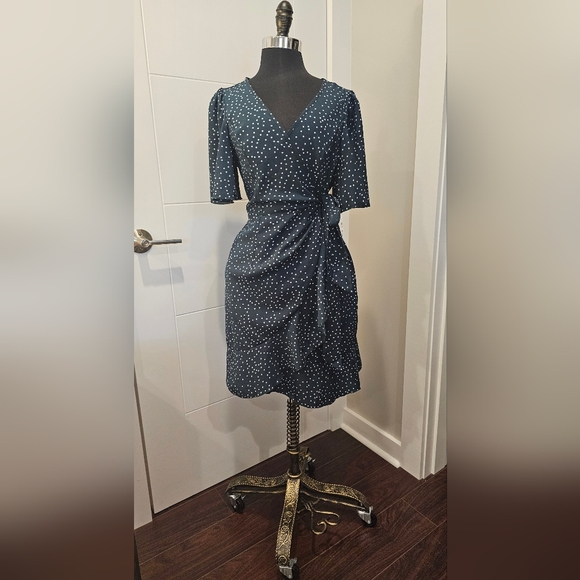 SHEIN Dresses & Skirts - NWOT Shein Ruffle Hem Polka Dots Wrap Dress, Green, S